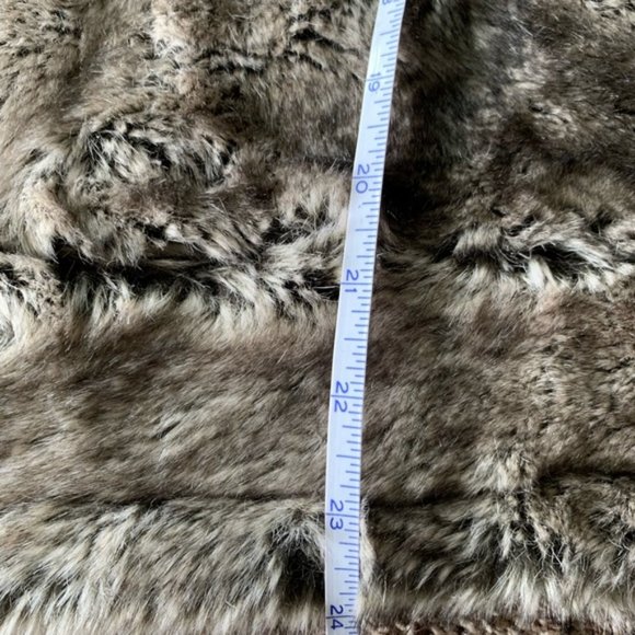 Faux Fur Dog Bed Cover - Picture 3 of 4